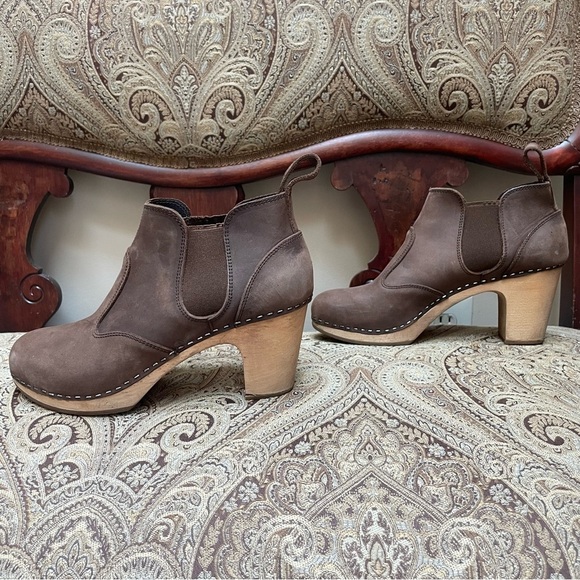 Toffel Swedish Hasbeens Chelsea Low Ankle Boots Clogs Heels Brown Nubuck Size 11 - Picture 3 of 7